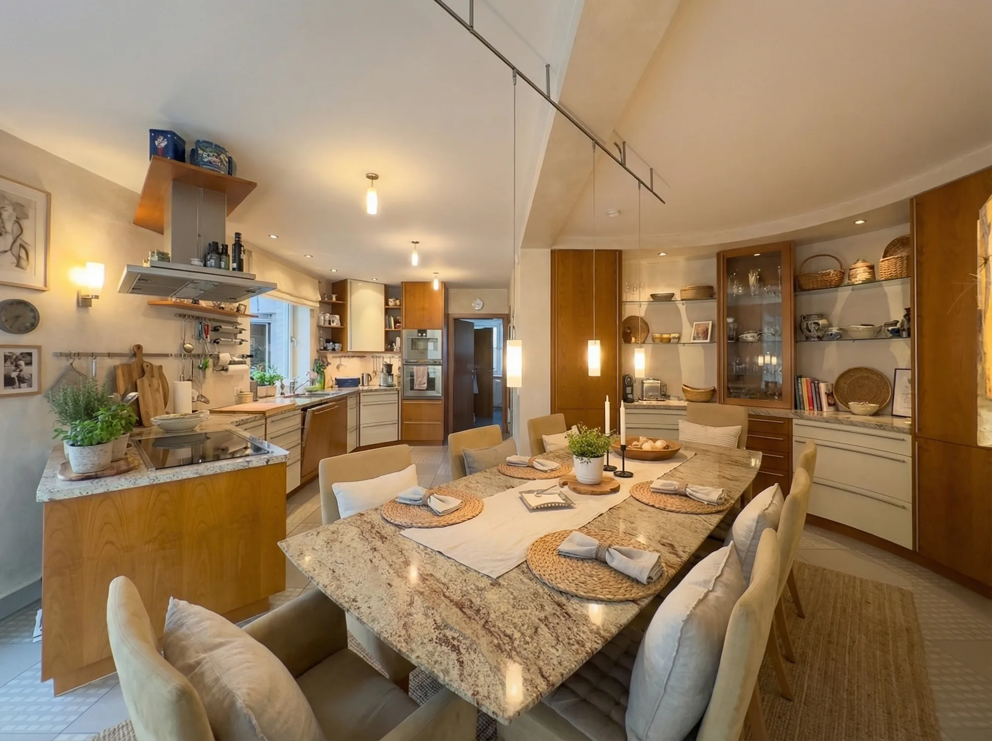 Wohn(t)raum pur: Exklusive Familienvilla mit atemberaubendem Garten · Bild 5
